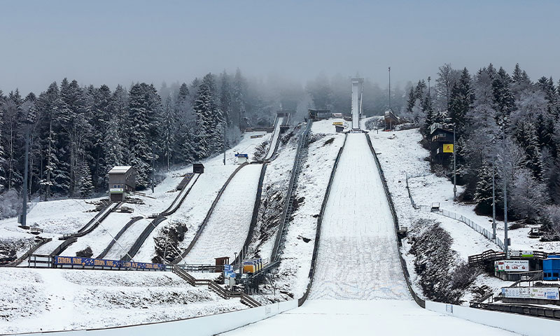 Blick auf das Adlerstadion in Hinterzarten